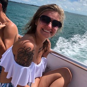 Meet your Posher, Brittany